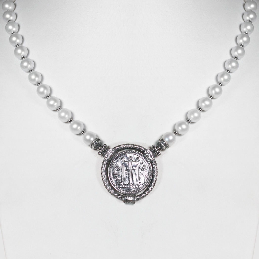 Collana Moneta Statere in Argento 925/000 e Perla di Acqua Dolce.