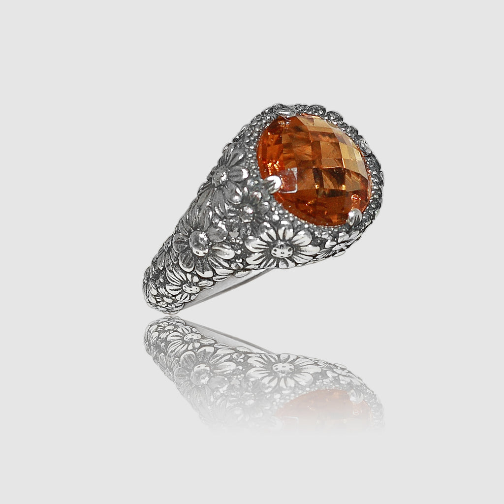 Anello Margherite in Argento 925/000 e Quarzo Idrotermale.